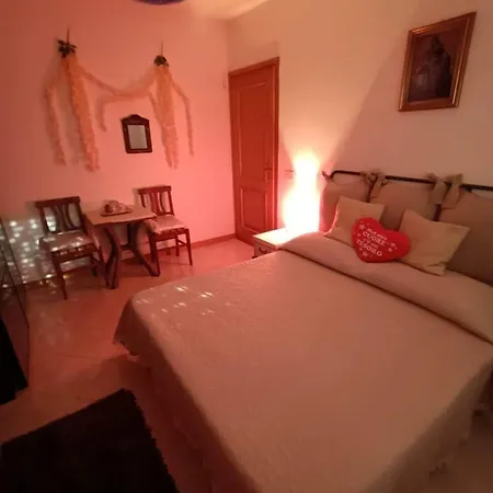 Bellissima Stanza Con Parcheggio Gratuito Homestay