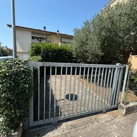Bellissima Stanza Con Parcheggio Gratuito Homestay