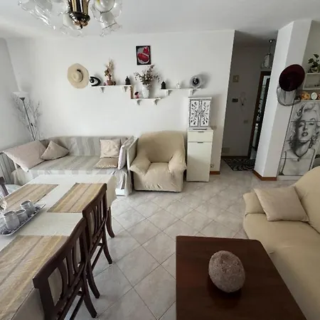 Homestay Bellissima Stanza Con Parcheggio Gratuito Cinquale