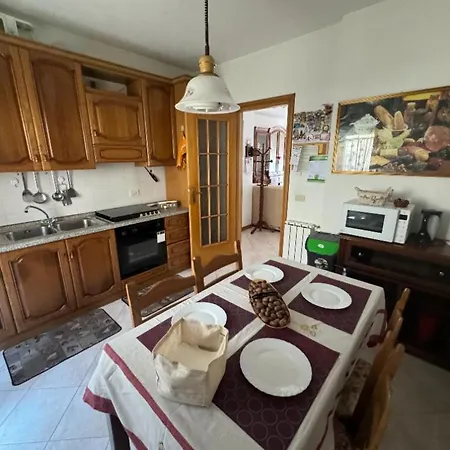 Bellissima Stanza Con Parcheggio Gratuito Homestay Cinquale