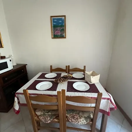 Bellissima Stanza Con Parcheggio Gratuito Homestay *